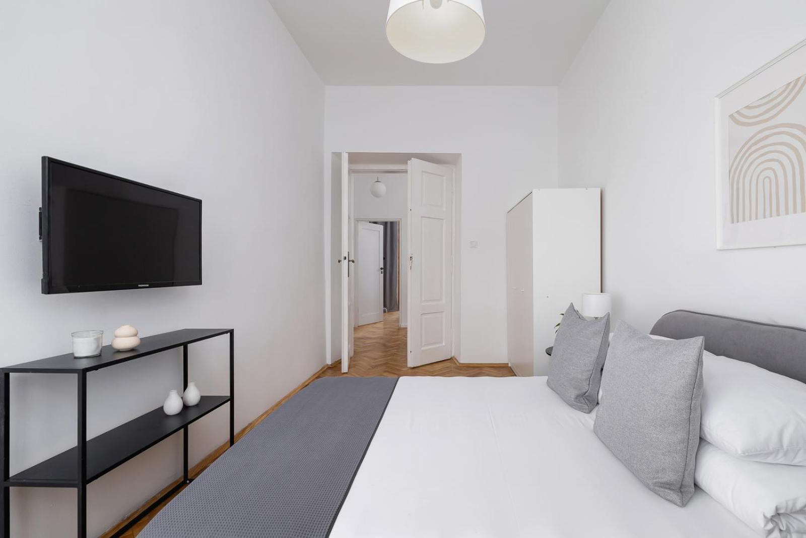 Apartment 2-bedroom With Balcony - Dluga 65