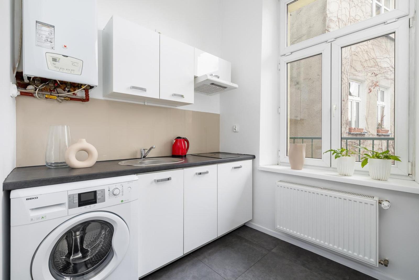 2-bedroom With Balcony - Dluga 65 Apartment *